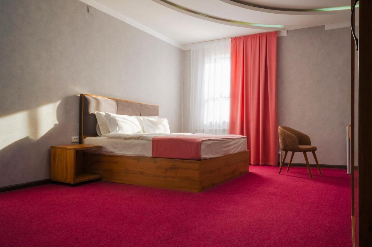 Rich Hotel Turkistan エクステリア 写真